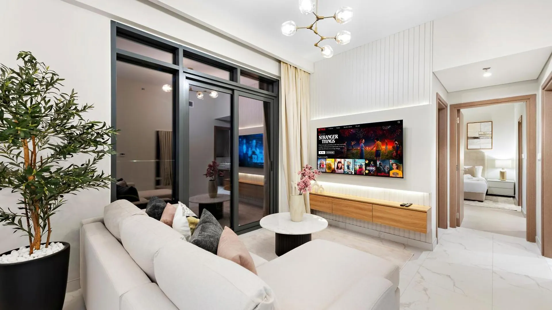 Luxurious 2Br With Pool & Gym Access L Near Downtown Apartment Dubai