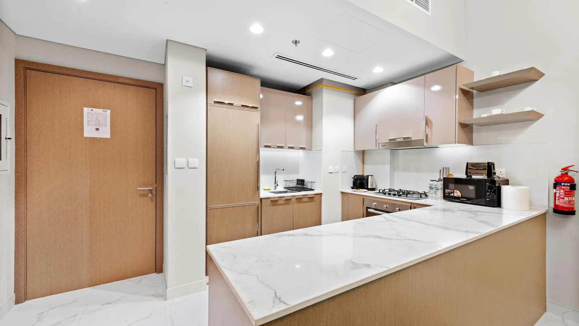 דירות דובאי Luxurious 2Br With Pool & Gym Access L Near Downtown
