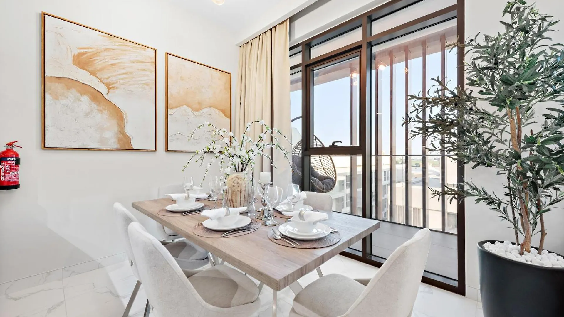 Luxurious 2Br With Pool & Gym Access L Near Downtown Apartment Dubai
