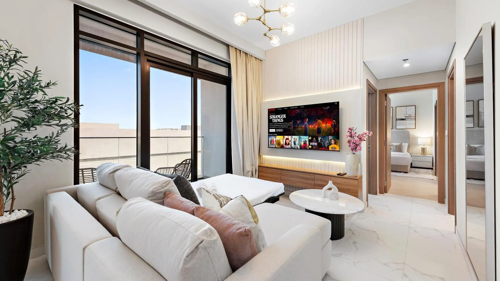 Luxurious 2Br With Pool & Gym Access L Near Downtown Apartment Dubai