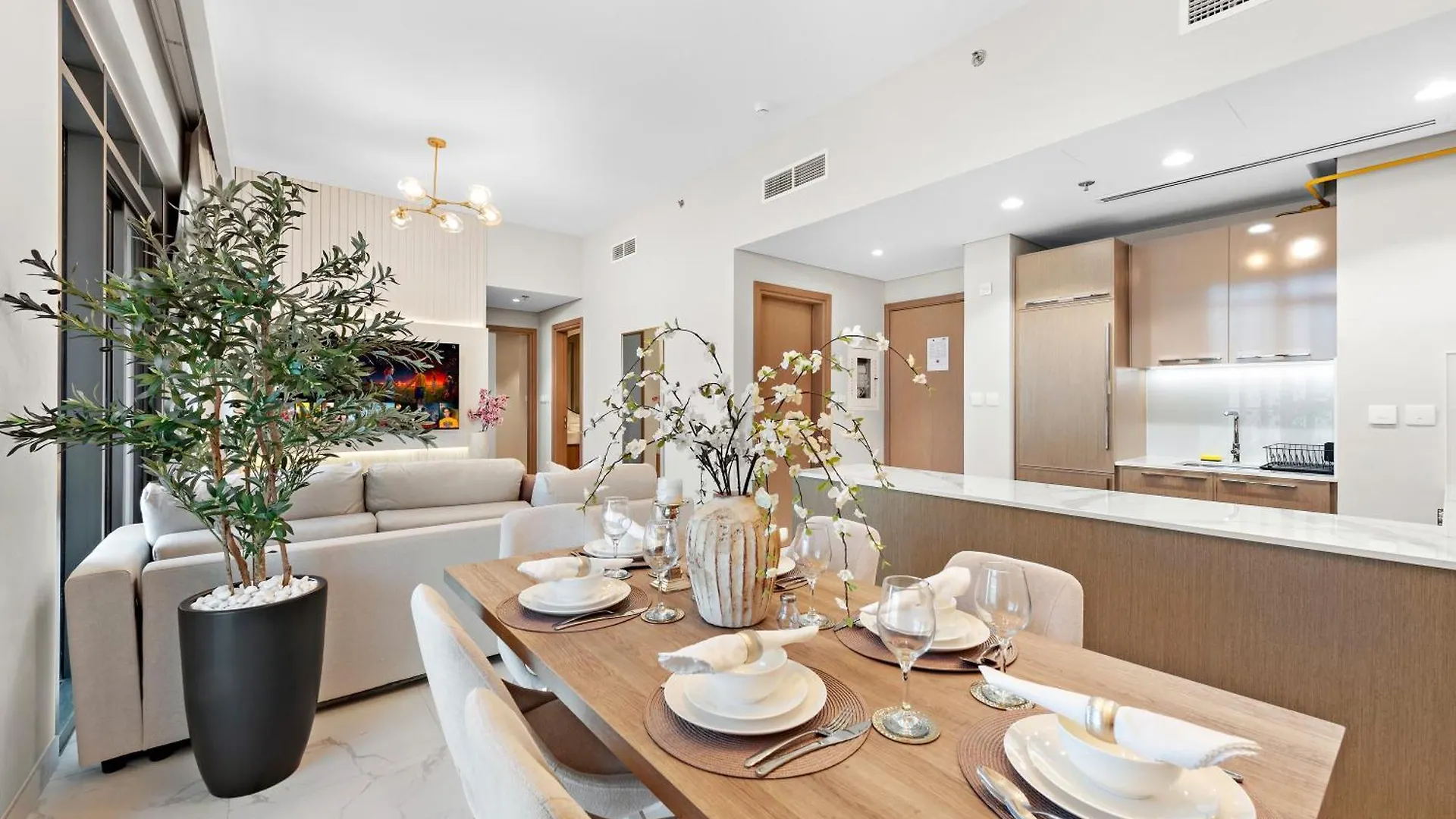 Luxurious 2Br With Pool & Gym Access L Near Downtown Apartment Dubai United Arab Emirates